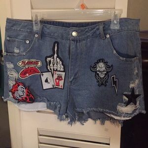 Current mood denim shorts with patches, size XL